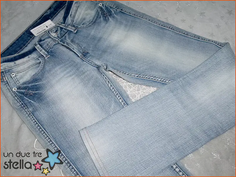 828/24 - Tg.27 jeans chiari sbiaditi