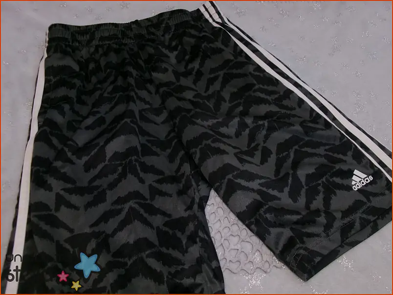 5491/26 - Tg.M pantaloncini nero grigio mimetici ADIDAS