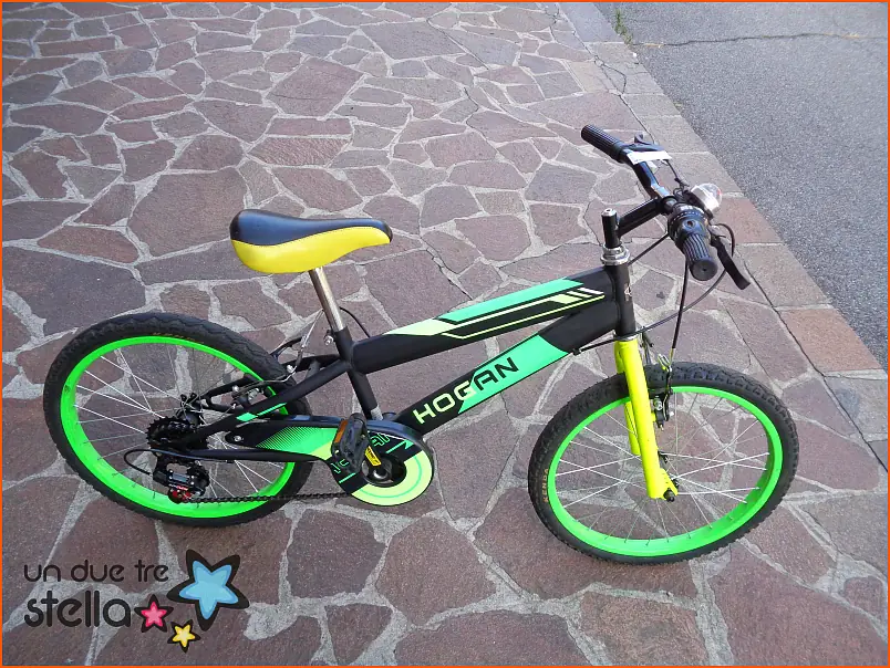 9546/23 - 20 bicicletta nero verde HOGAN 6 cambi