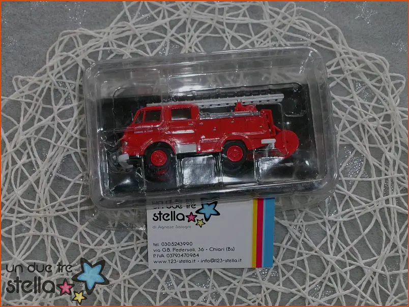 2511/24 - Camion pompieri vigili del fuoco in scala NUOVO!