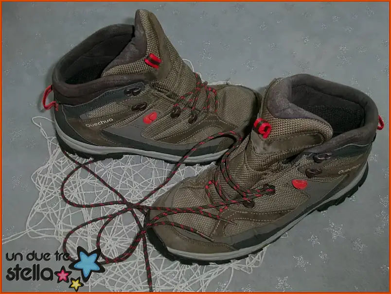 2115/24 - 42 scarpe trekking marrone QUECHUA